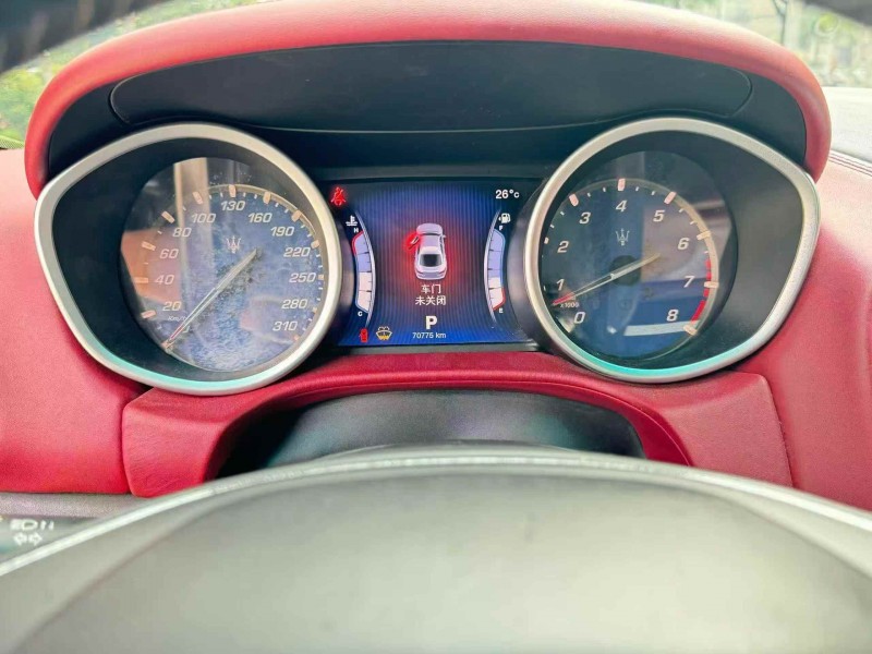 邵阳14年玛莎拉蒂Ghibli4