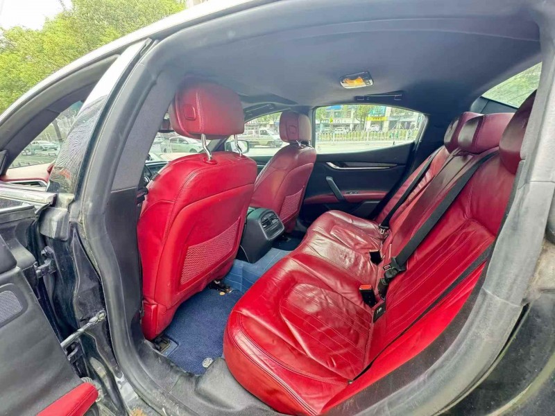 邵阳14年玛莎拉蒂Ghibli7