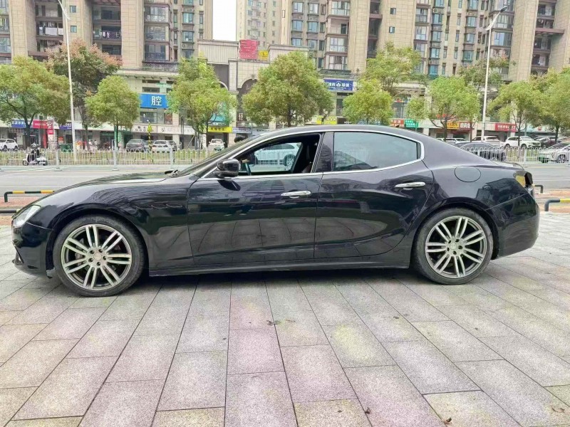 邵阳14年玛莎拉蒂Ghibli8