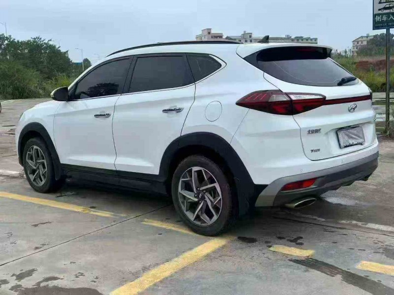 邵阳19年现代途胜7