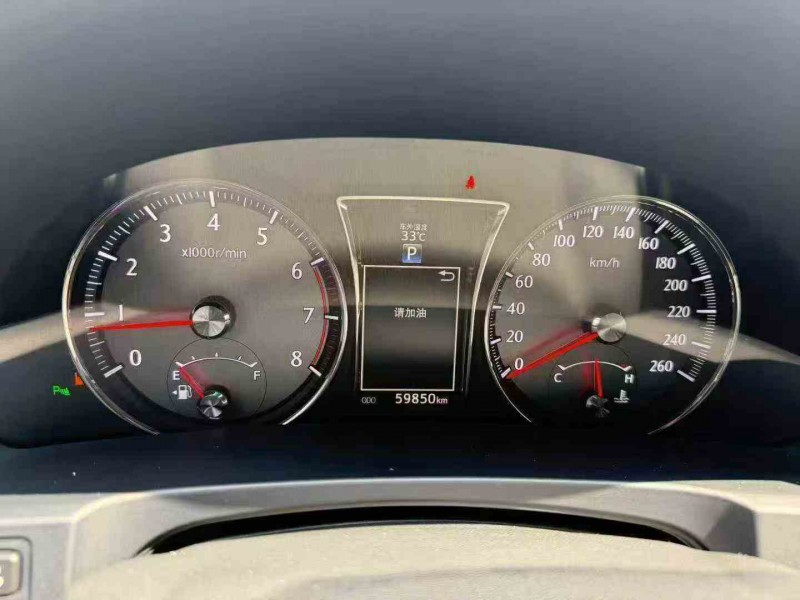 岳阳18年丰田皇冠5