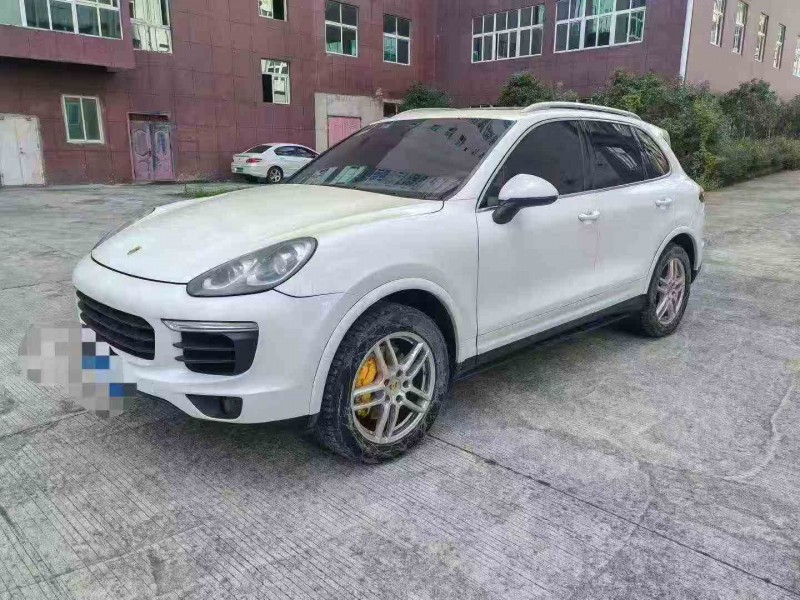 厦门17年保时捷卡宴3