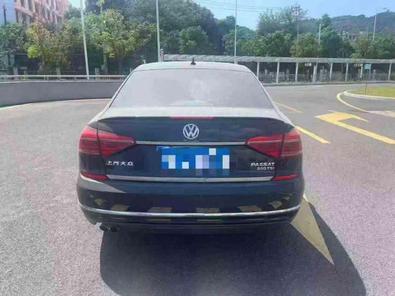 三明18年大众Passat领驭9