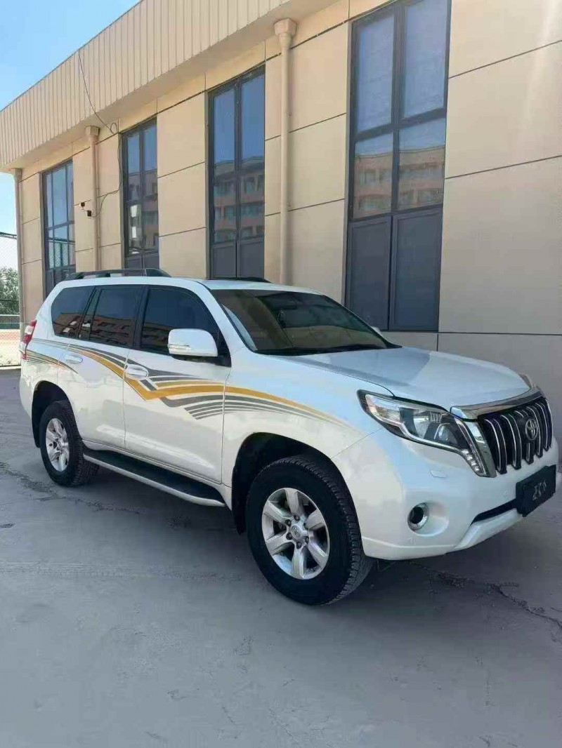 无锡17年丰田普拉多2