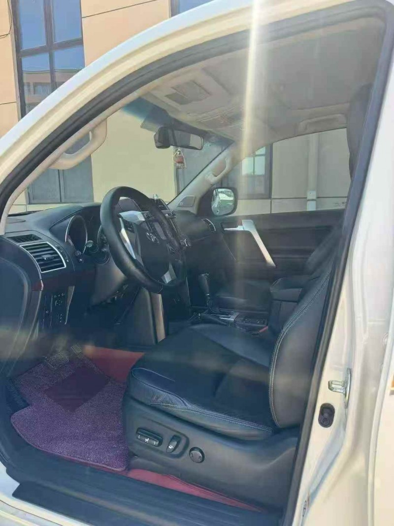 无锡17年丰田普拉多5