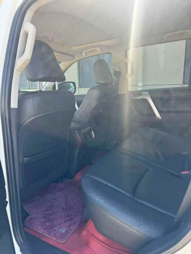 无锡17年丰田普拉多6