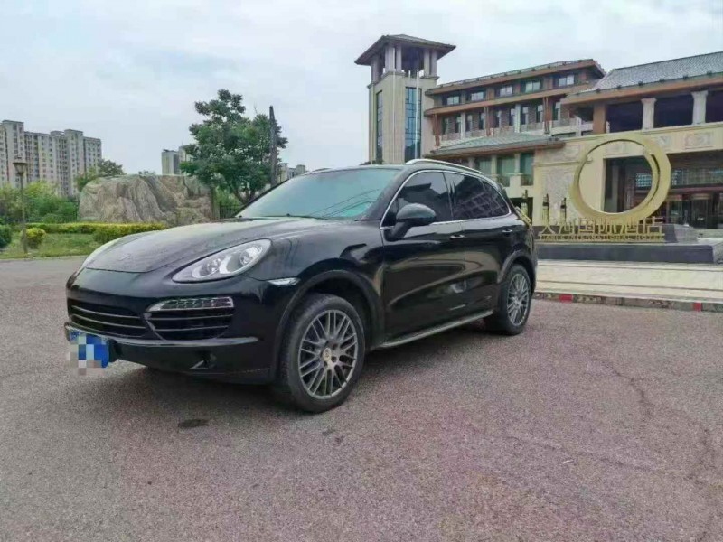 秦皇岛14年保时捷卡宴2