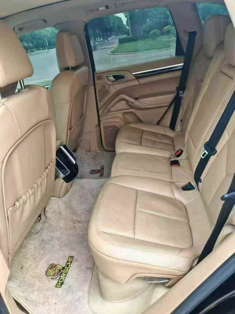 秦皇岛14年保时捷卡宴6