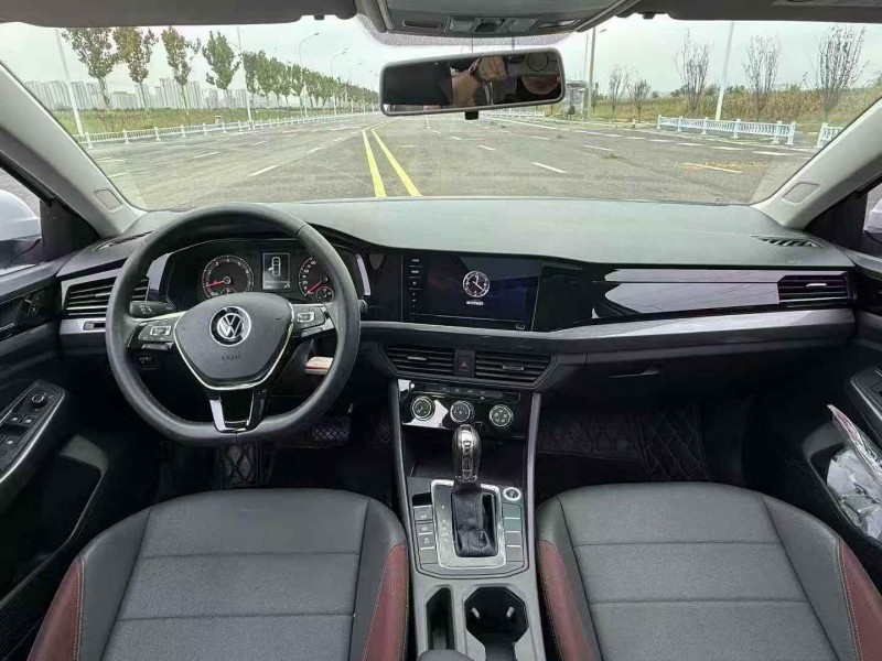 延安21年大众宝来4