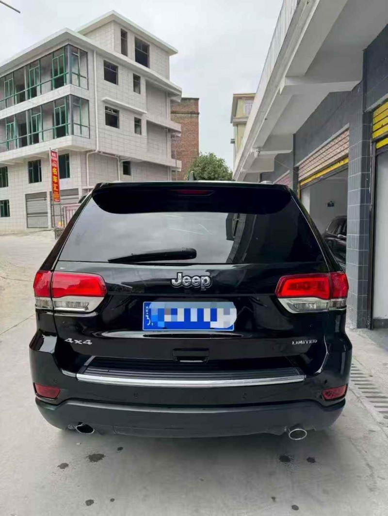 宜昌19年Jeep大切诺基9