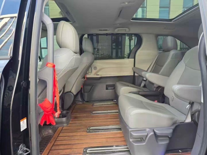 济南23年丰田格瑞维亚5