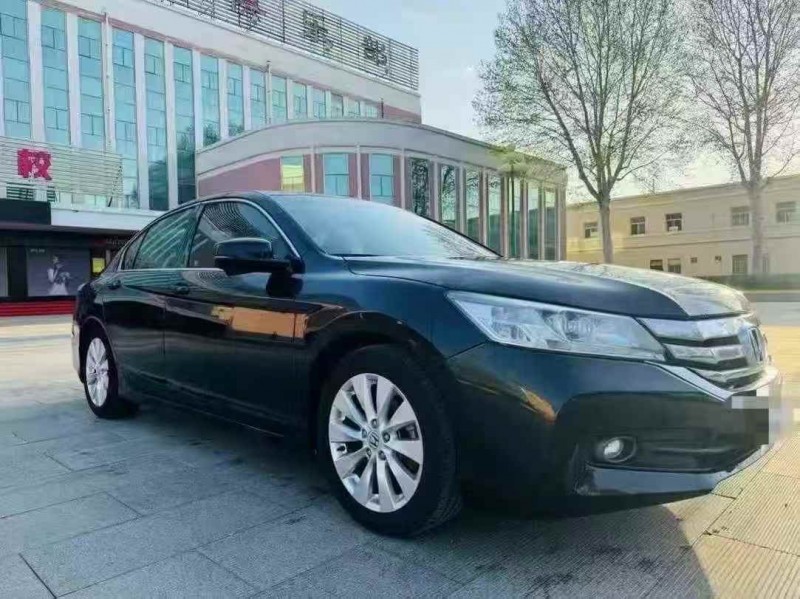 济南13年本田雅阁3