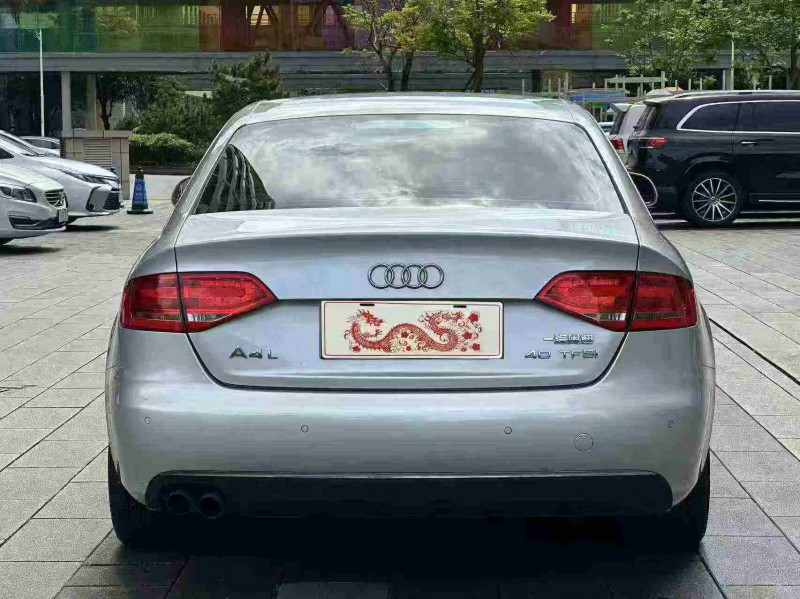 佛山12年奥迪A4L9