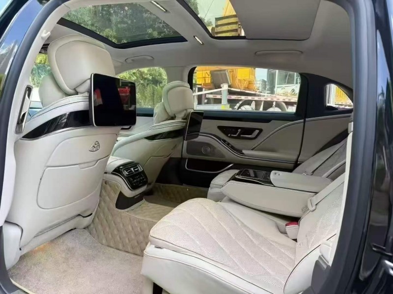 深圳21年奔驰迈巴赫S级4