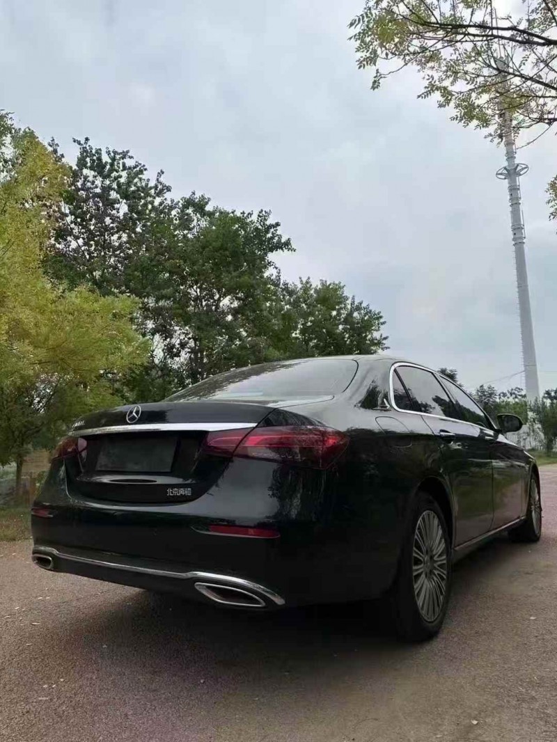 泰安23年奔驰E8