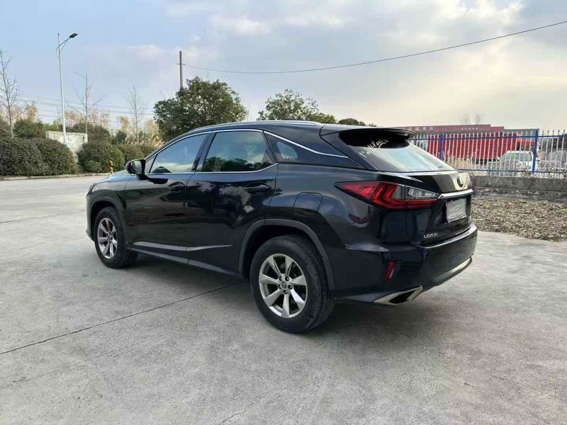 徐州18年雷克萨斯RX8