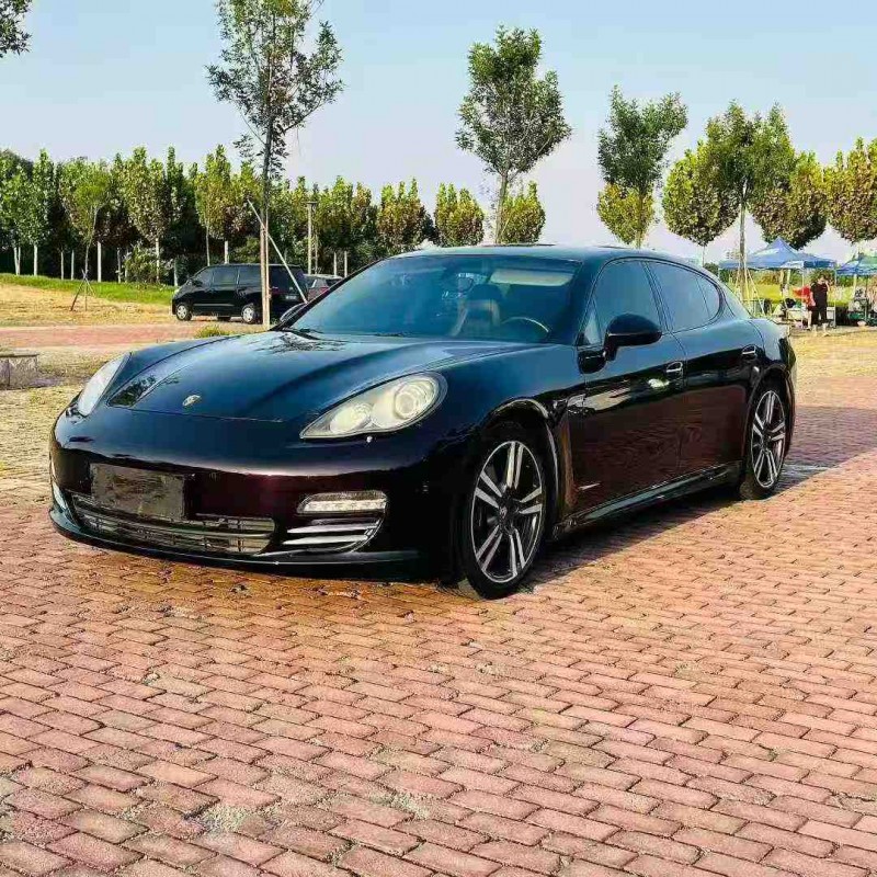 青岛12年保时捷帕拉梅拉3