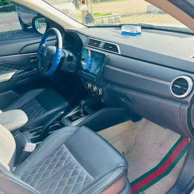 青岛23年三菱劲炫4