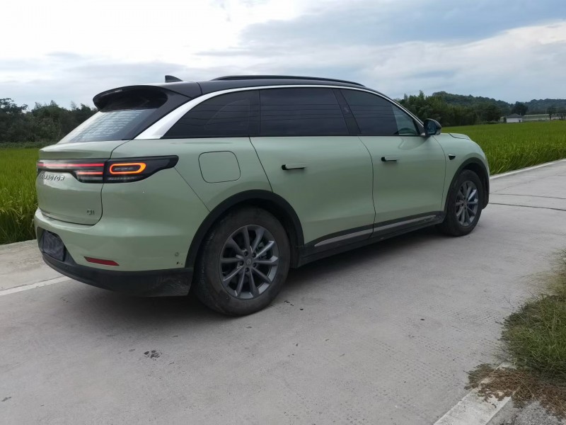 宁波22年零跑汽车C119