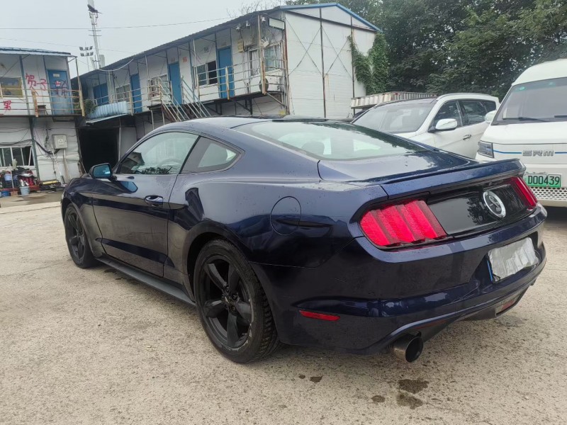 长沙16年福特野马8