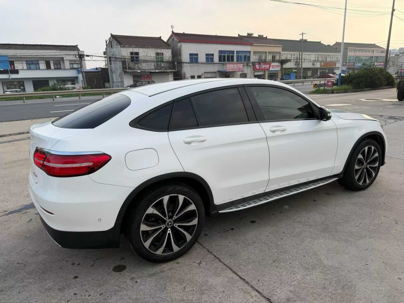 徐州19年奔驰GLC7