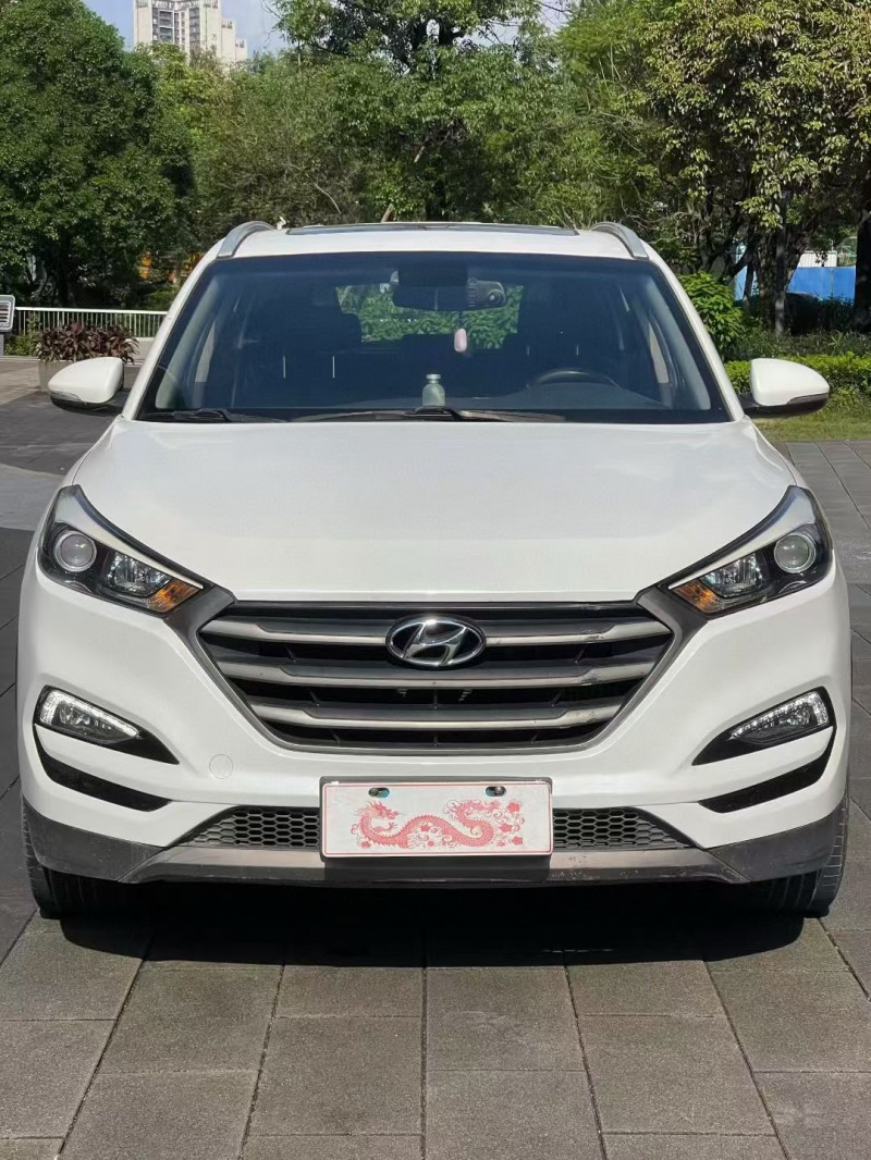 佛山17年现代途胜1