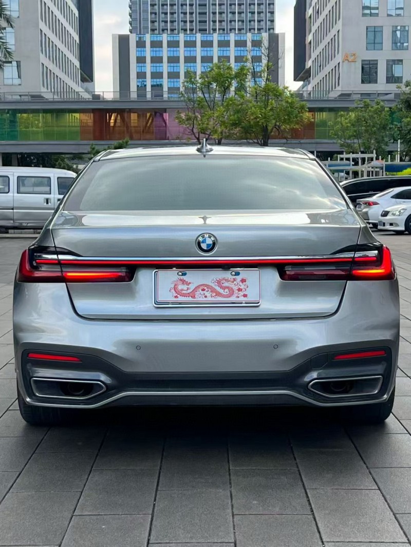 佛山21年宝马7系9