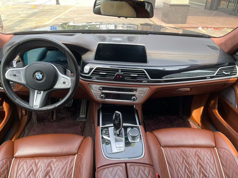 东莞21年宝马7系5