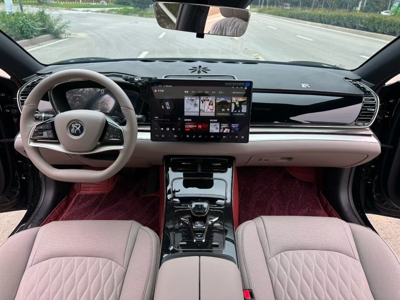 烟台25年比亚迪汉4