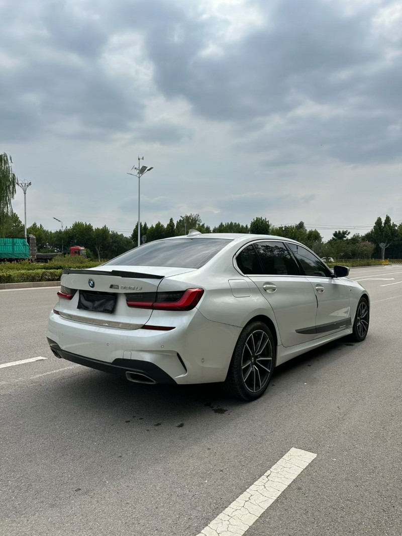 烟台20年宝马3系8