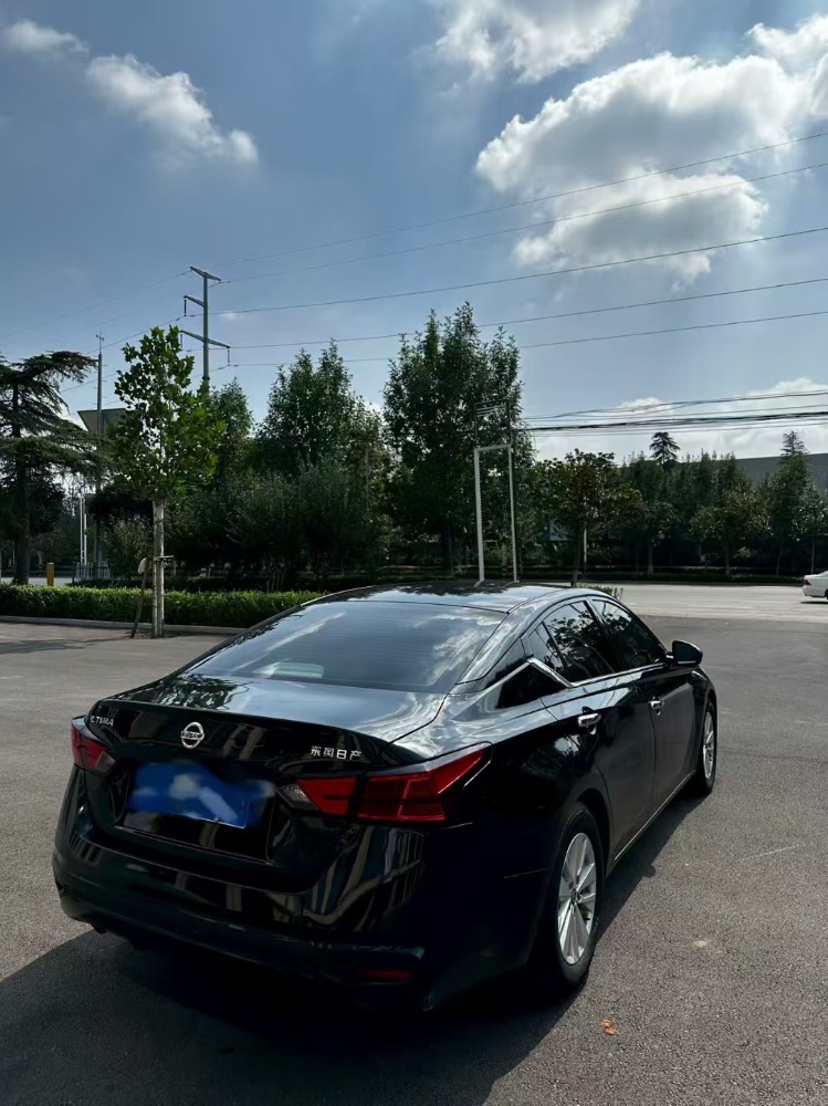 枣庄22年日产天籁6