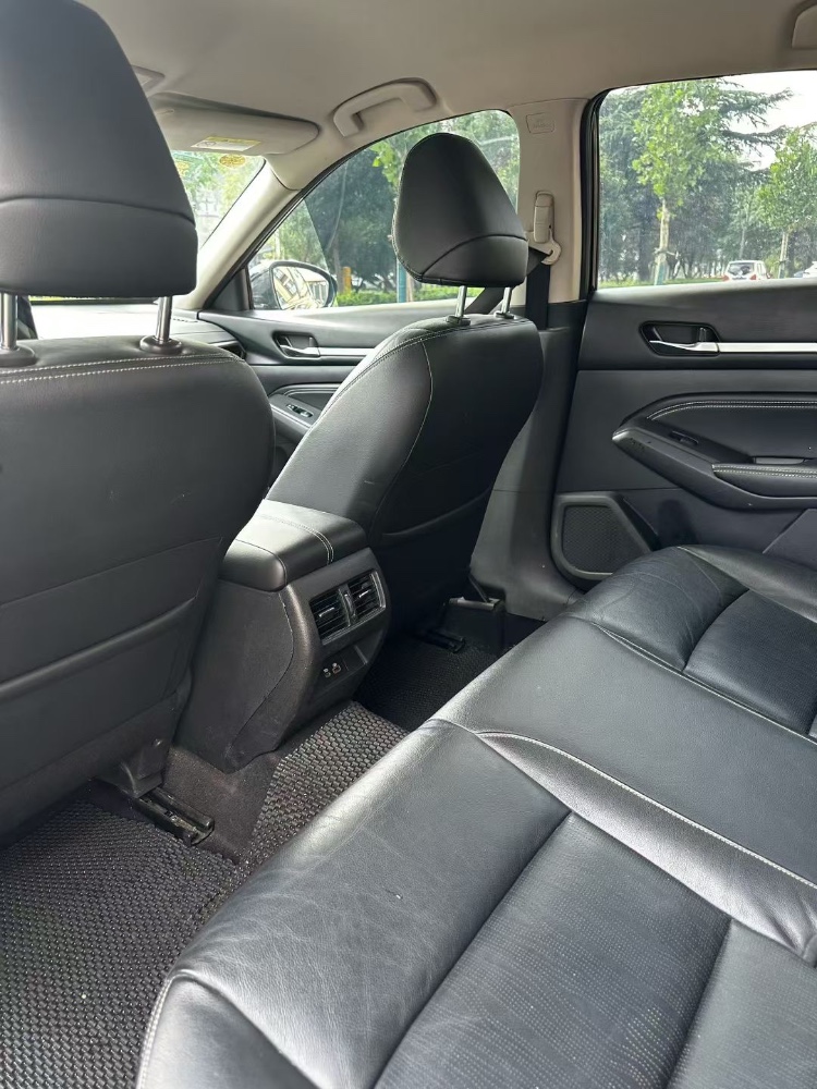 枣庄22年日产天籁9