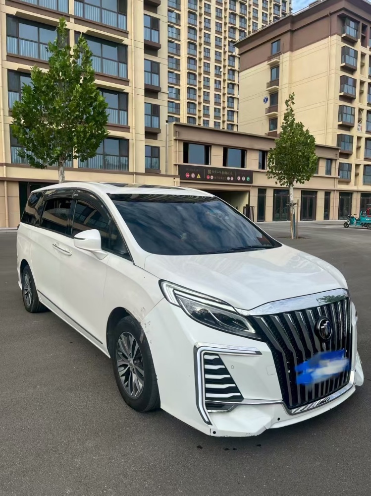 枣庄17年别克GL82