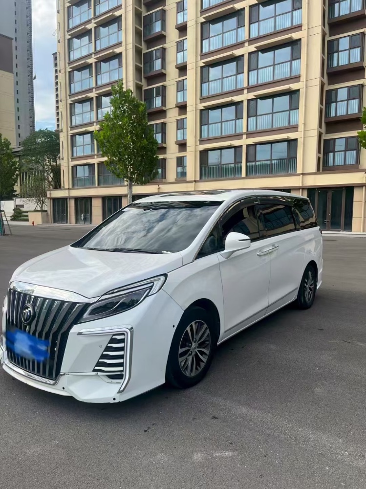 枣庄17年别克GL83