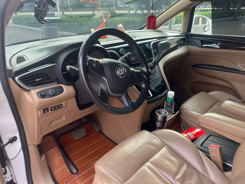 枣庄17年别克GL88