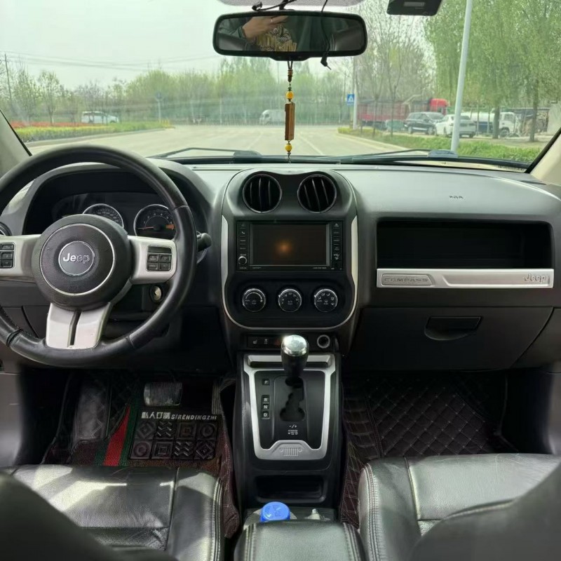 济南17年Jeep指南者4