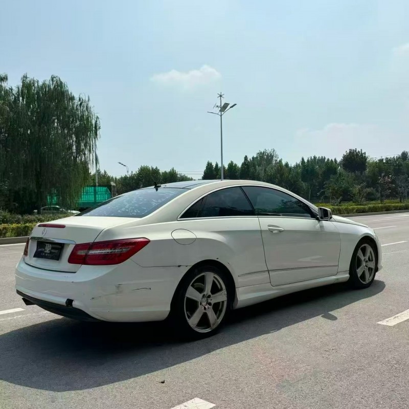 济宁13年奔驰E9