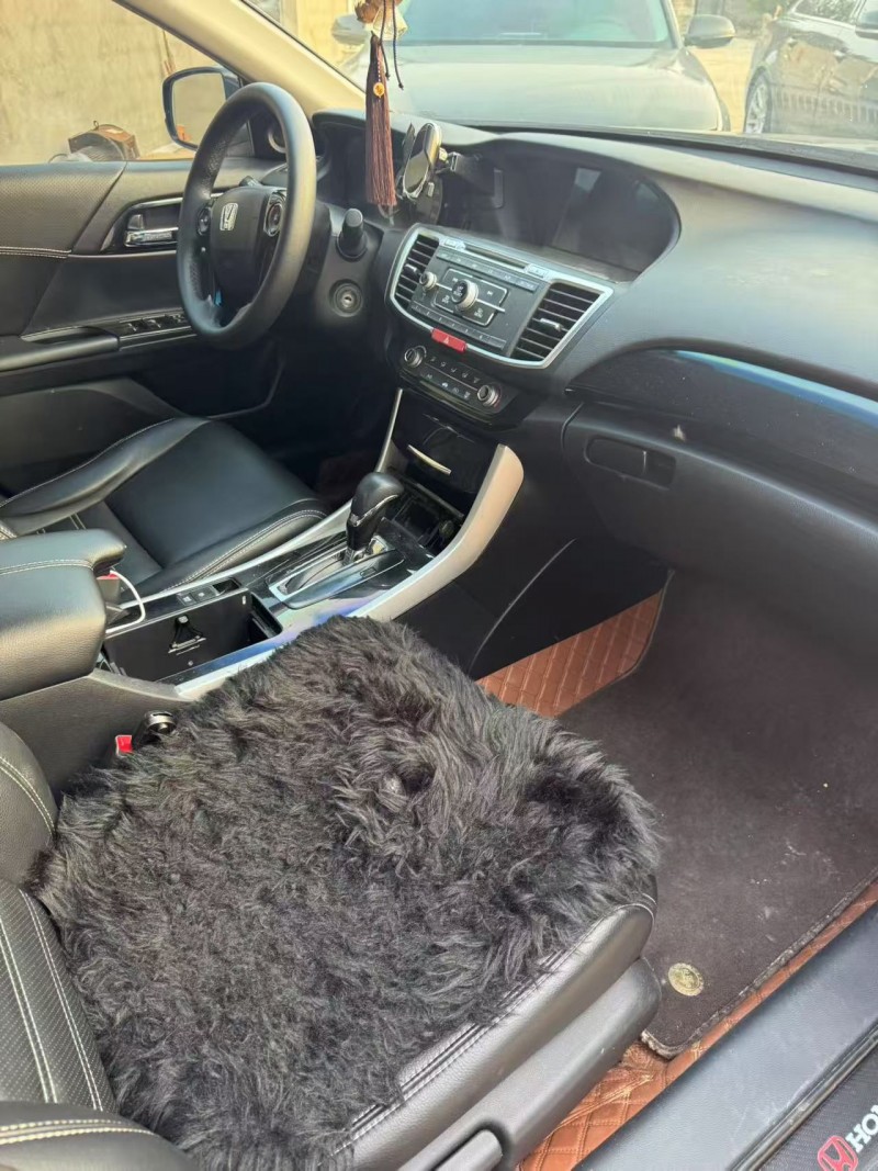 徐州17年本田雅阁4