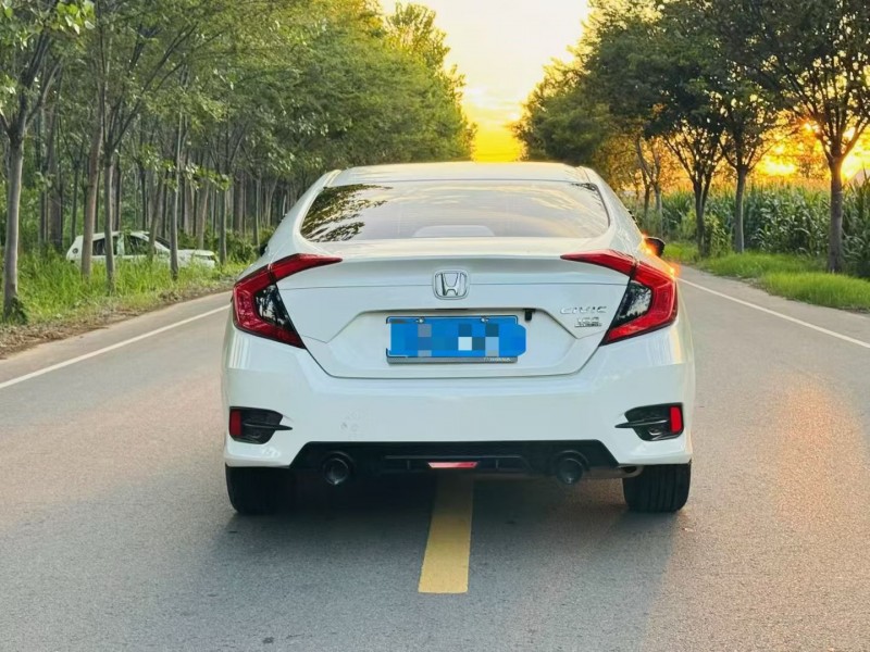 徐州17年本田思域9