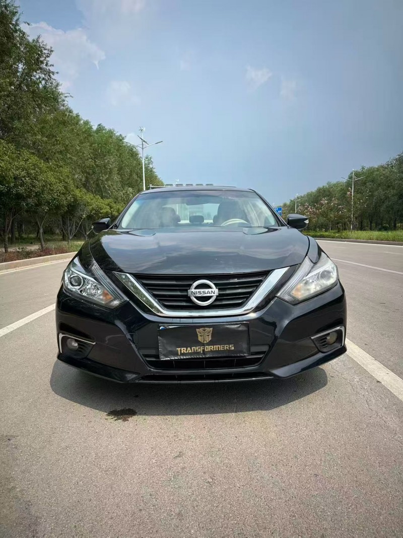 济南18年日产天籁1