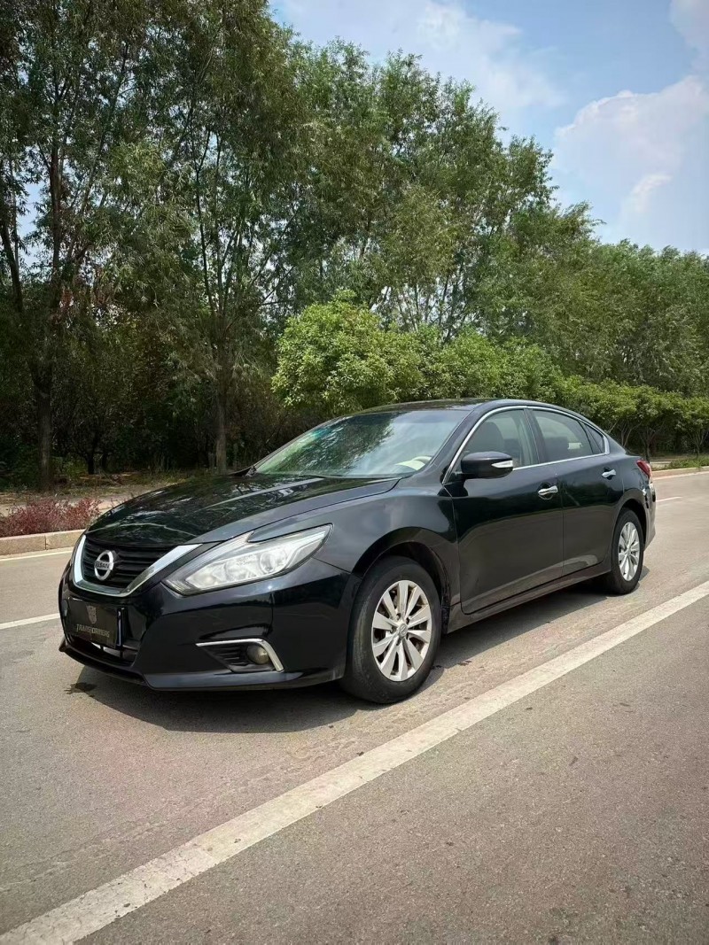 济南18年日产天籁3