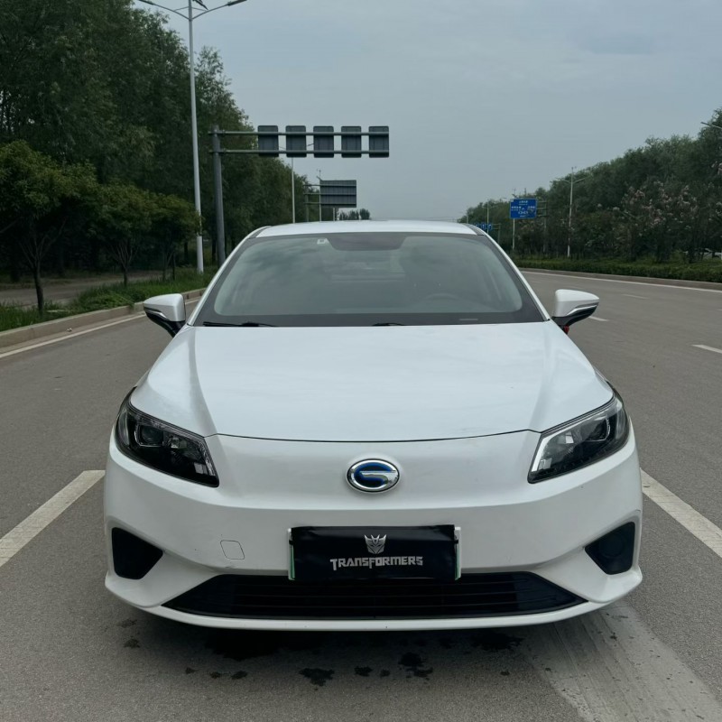 济宁20年传祺埃安S1