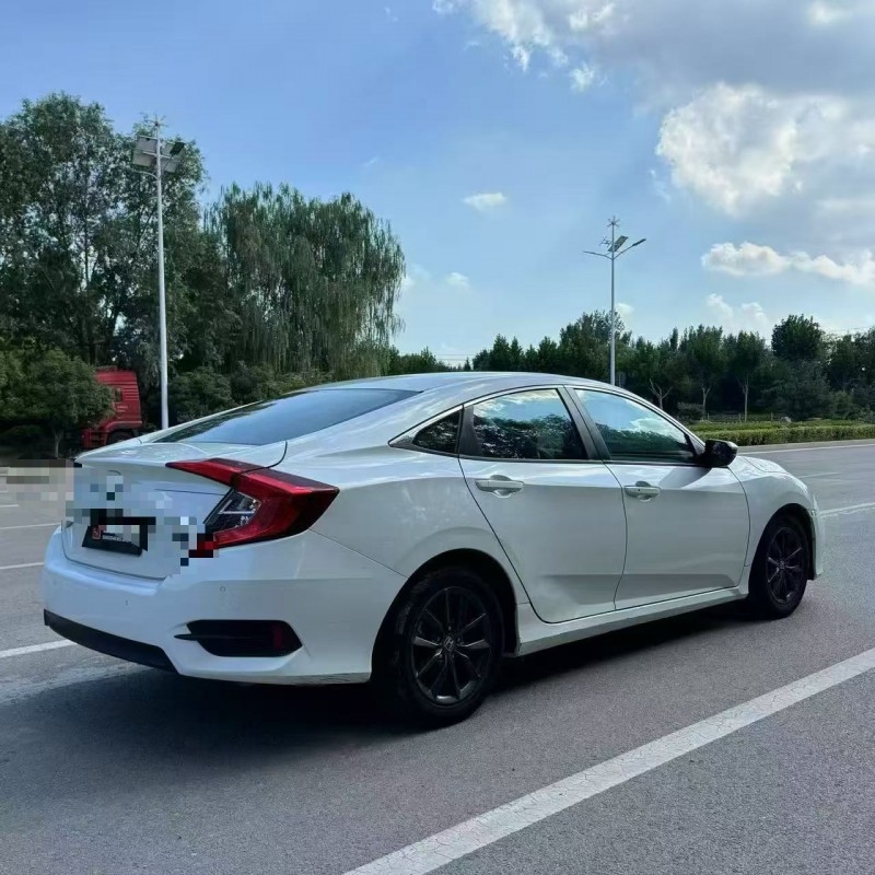 青岛21年本田思域8