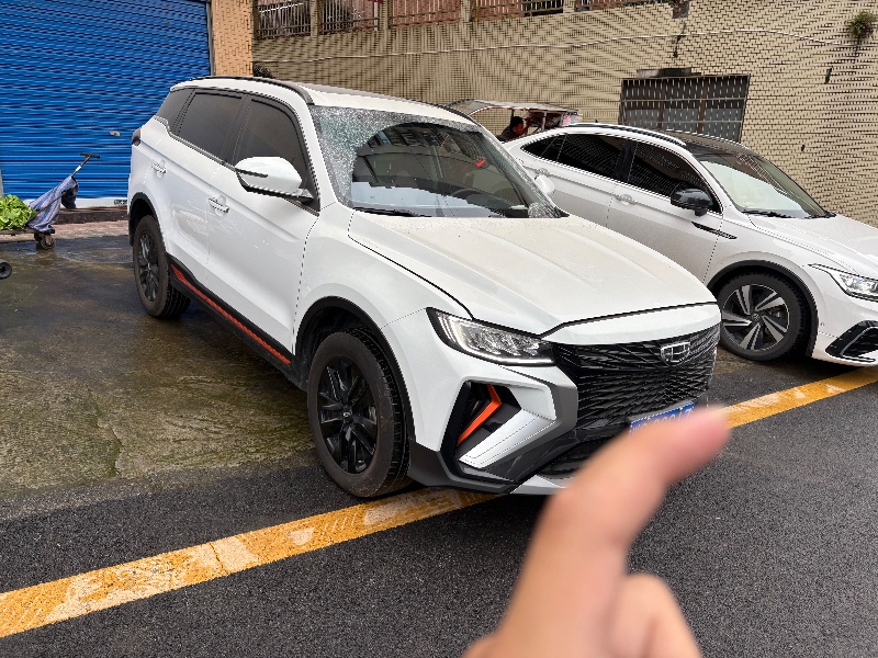 达州22年吉利博越3