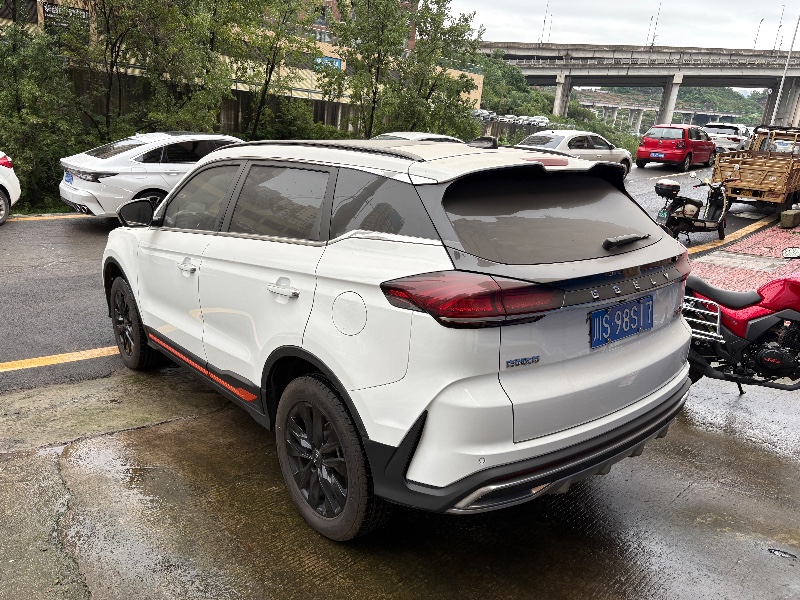 达州22年吉利博越7