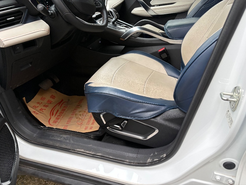 达州22年吉利博越8