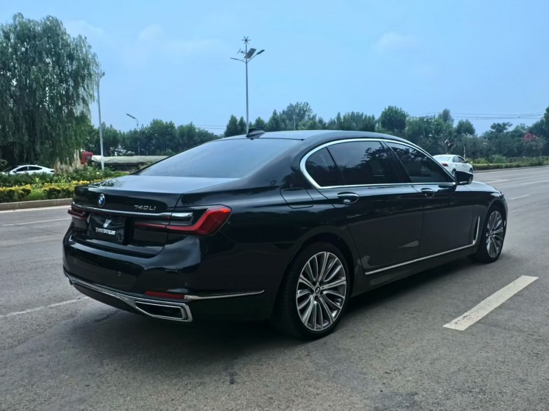 德州21年宝马7系8