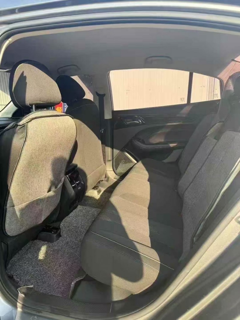 济宁22年荣威i53