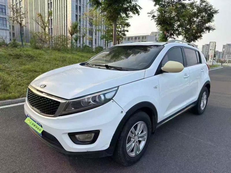 济宁17年起亚智跑3