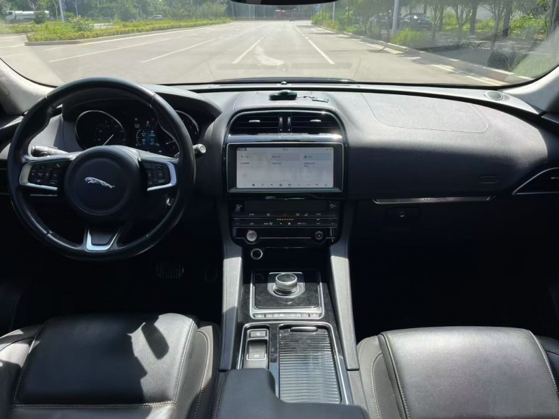 潍坊19年捷豹F-PACE4